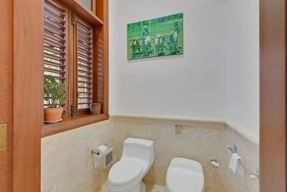 Magnificent Eight Bedroom Holiday Home