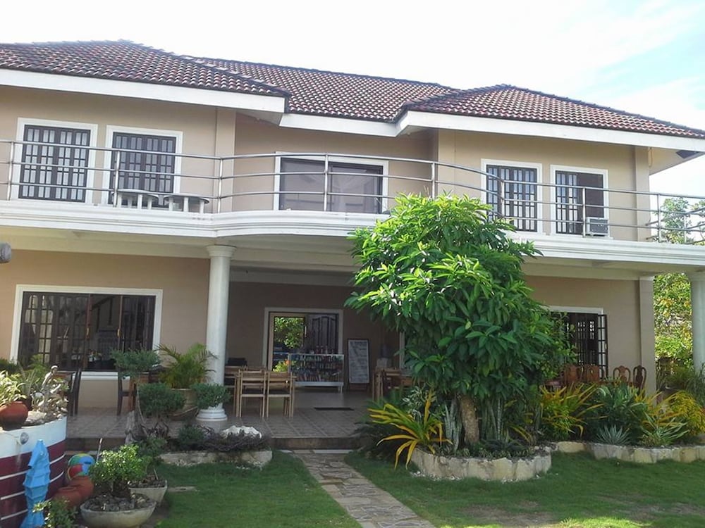 Camotes Flying Fish Resort