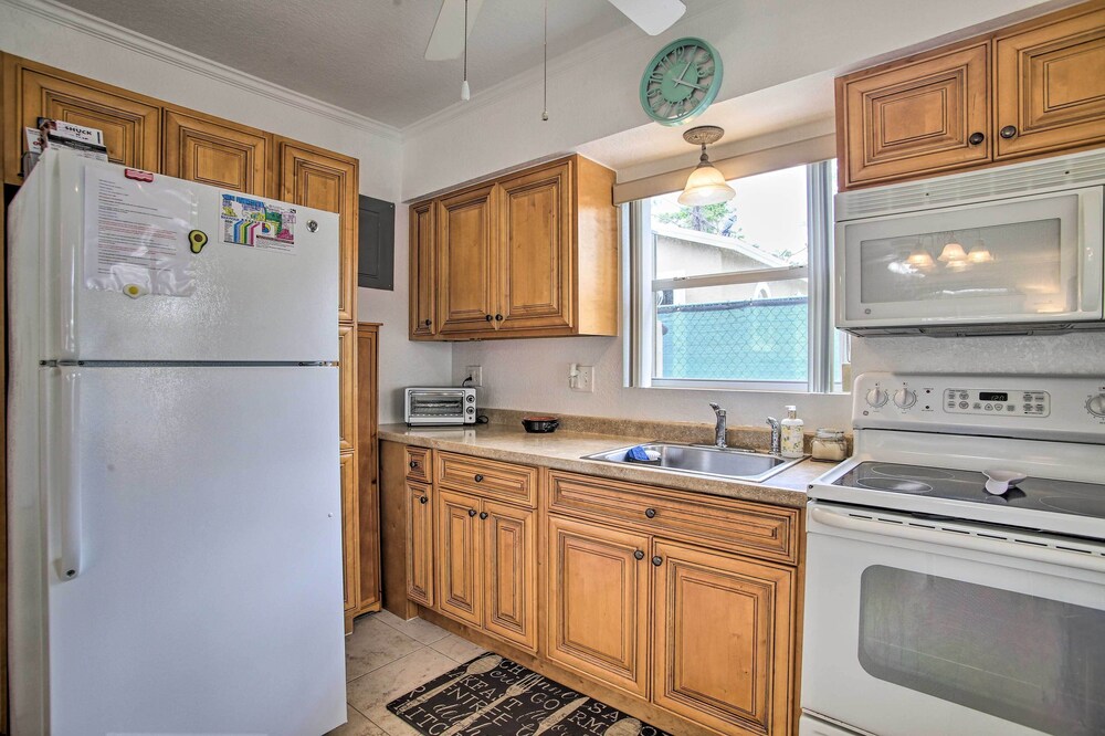 2 Mi to Boardwalk: Home w/ Grill in Dania Beach! view 2