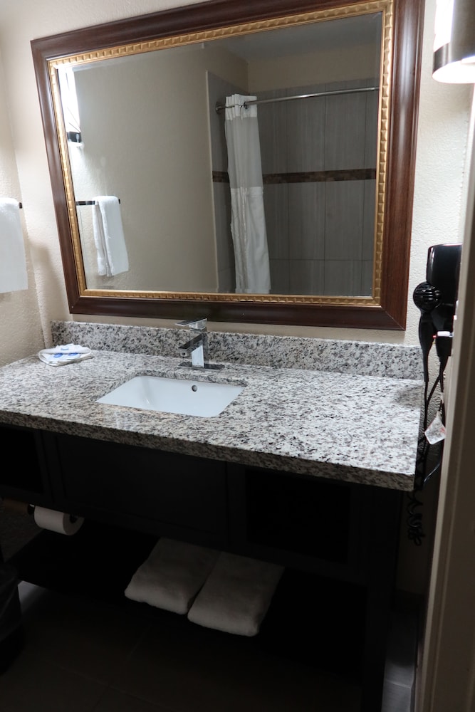 West Worth Inn and Suites