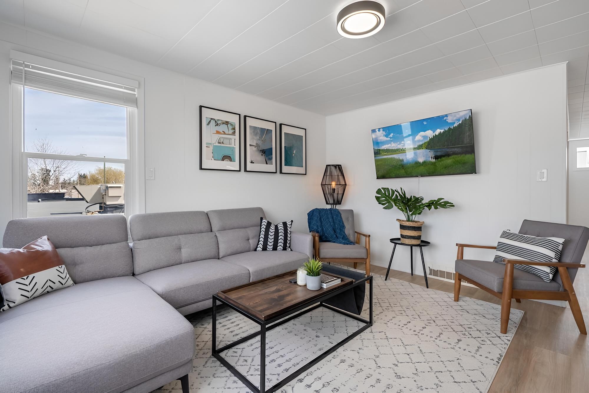 The Hidden Loft I No Service Fees 5-min 2 Beach