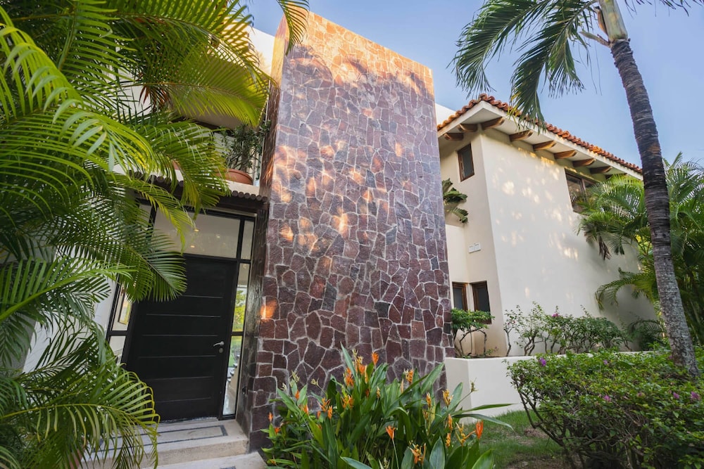 La Serenata in Punta Mita