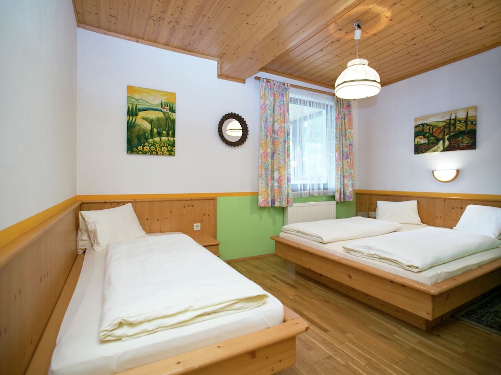 Apartment in Zauchensee Near Ski Bus