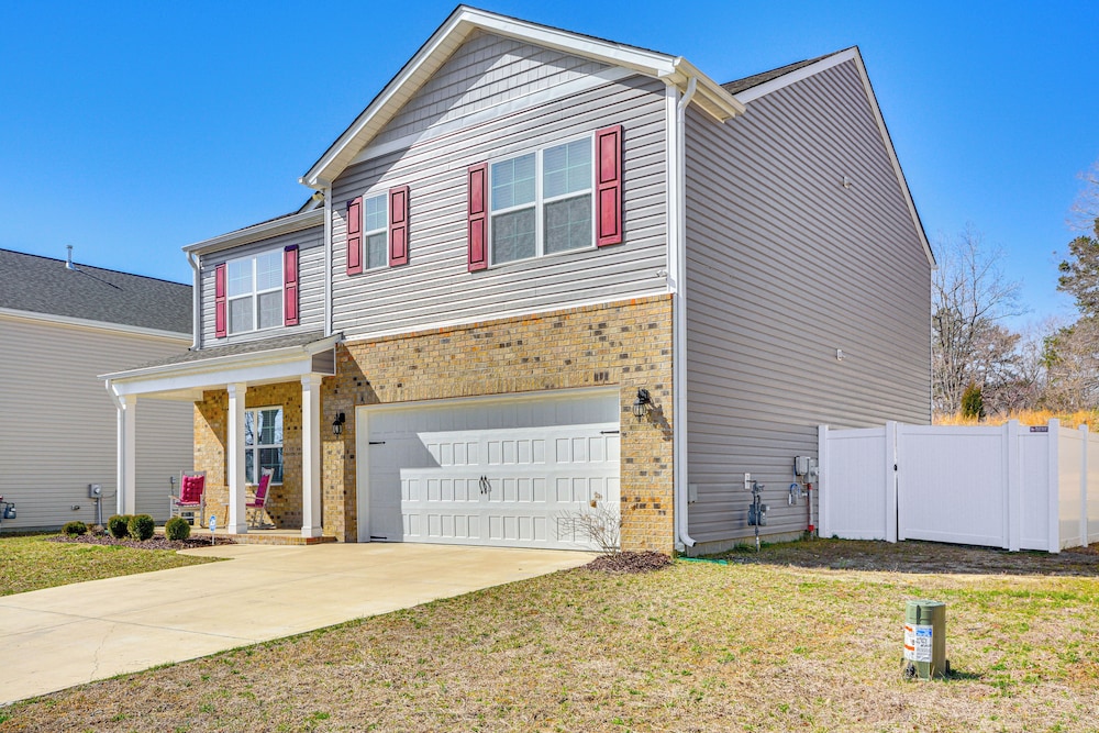 9 Mi to Old Salem: Spacious Family Home w/ Yard!