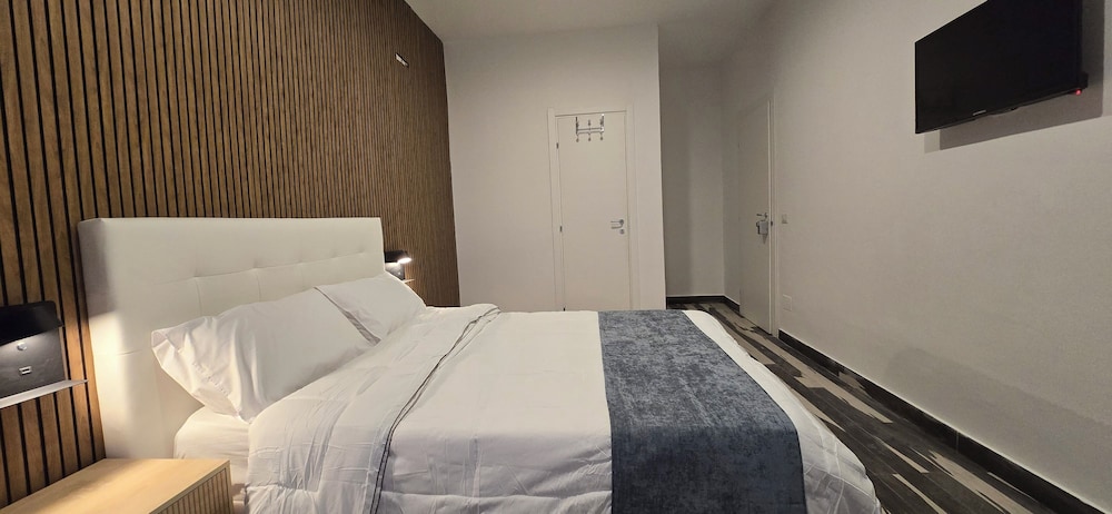 Napoli Central Stay