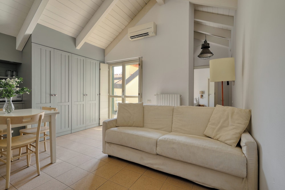JOIVY Cosy 1BR flat near Sempione Park