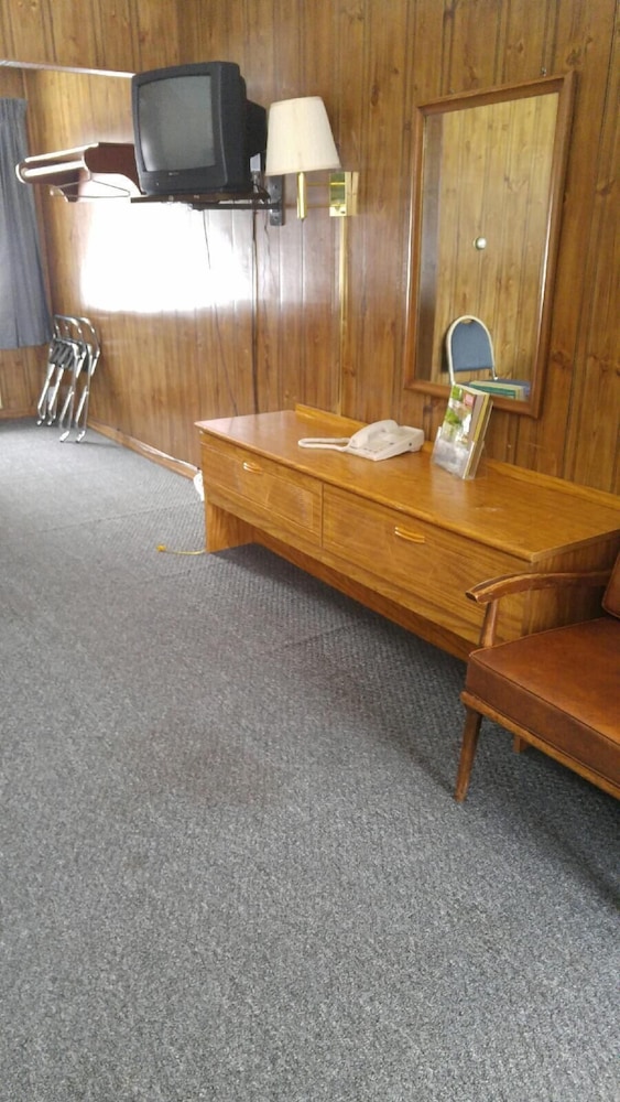 Wausau Vacations - Prairie Motel - Property Image 1