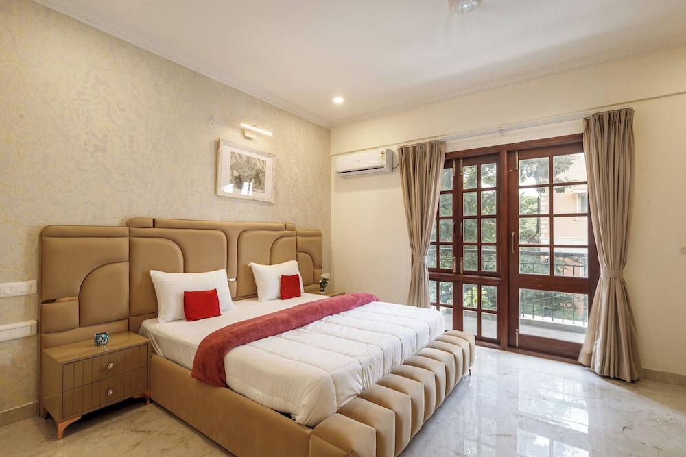 Amber Apartment 103 by Stayjade