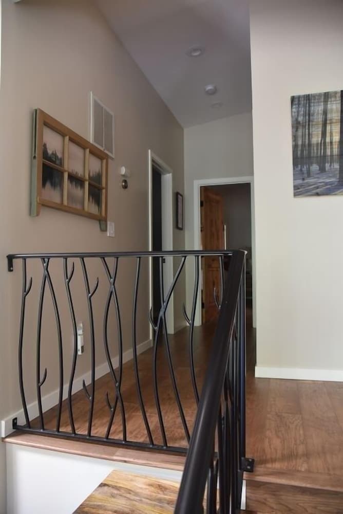 2375s Sierra House Retreat 4 Bedroom Home