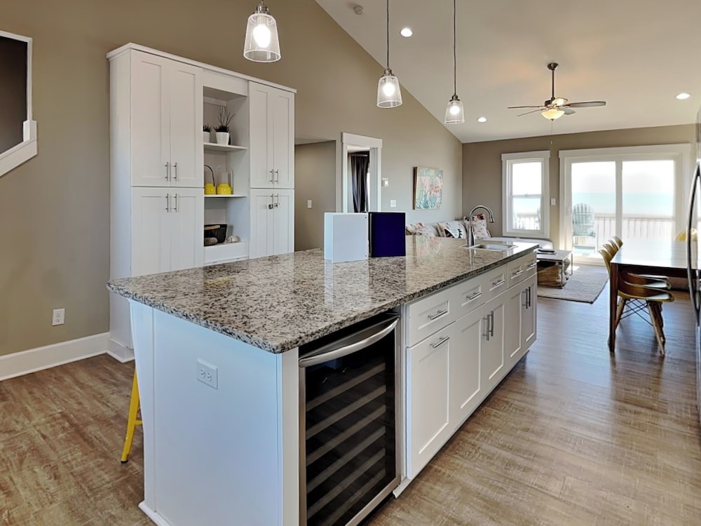 Next to Sea Gallery by Topsail Realty