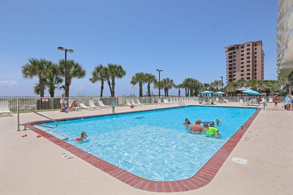 Regency Isle 1102 3 3 2 Covered Parking Spots Penthouse