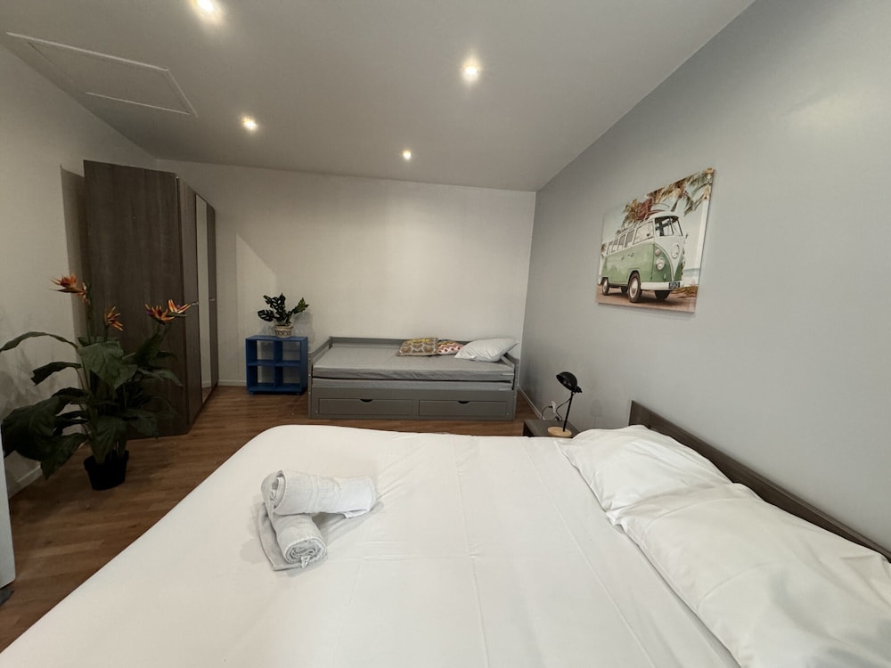 Villa in Le Mans Near Plantagenet City
