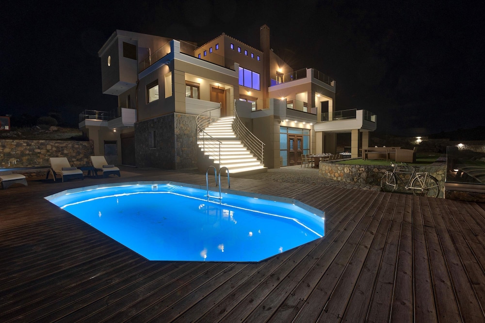 Villa Haria - Lux Villa With Private Pool in Crete