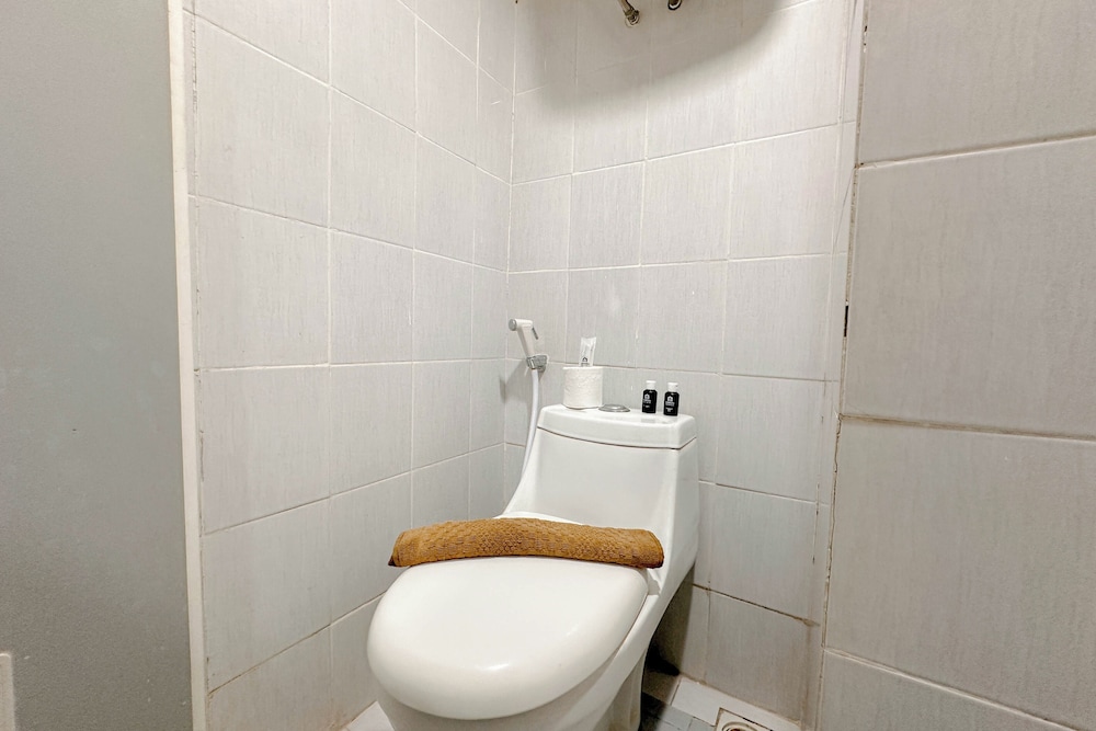 Strategic 2Br Apartment Near Its Campus At Dian Regency