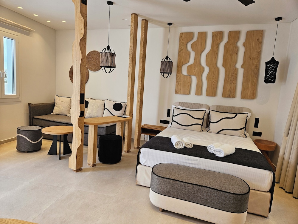 Aristotle Suites