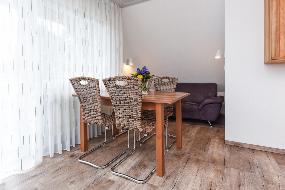 Gemuetliche Ferienwohnung mit Balkon in Bensersiel