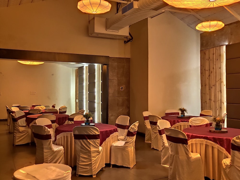 meeting & event spaces