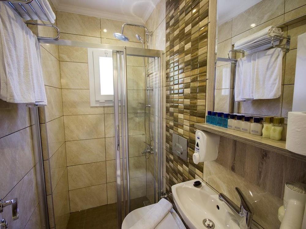 Akkan Beach Hotel - Image 35