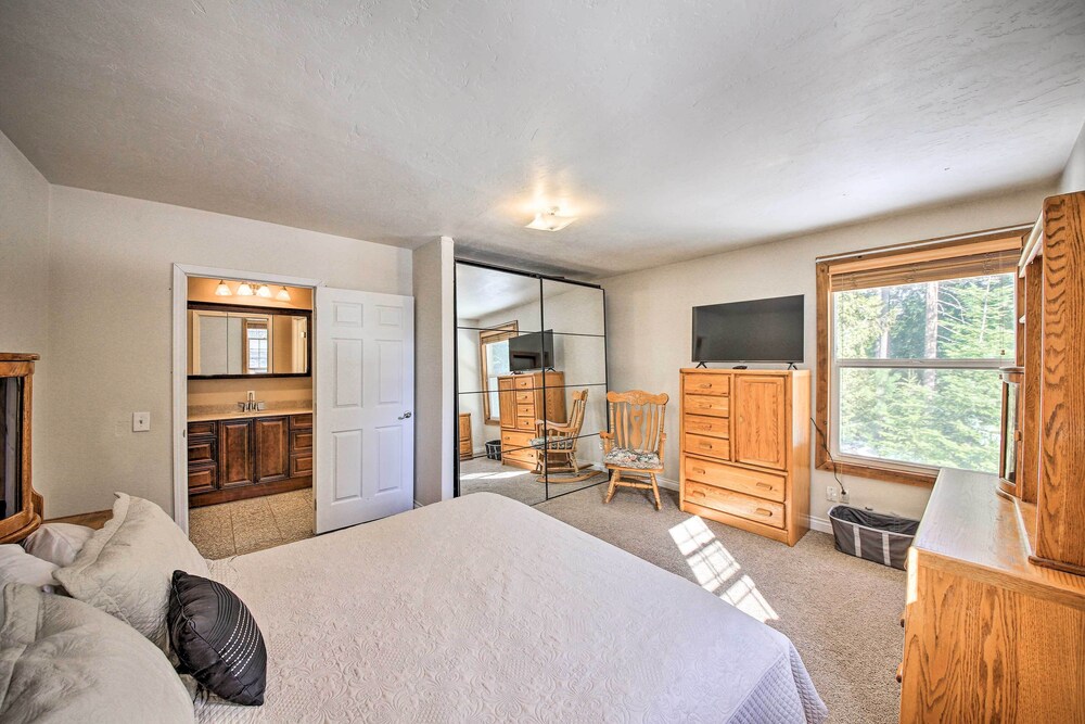 Family-friendly Sagle Vacation Rental w/ Deck - Property Image 28