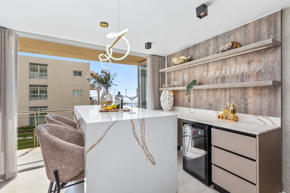 Lagoon Beach Luxe 116a