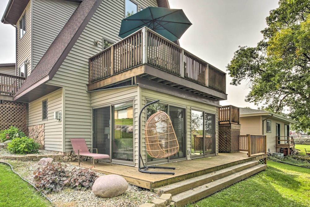 Rock River Waterfront Cabin: Dock & Game Room! view 4