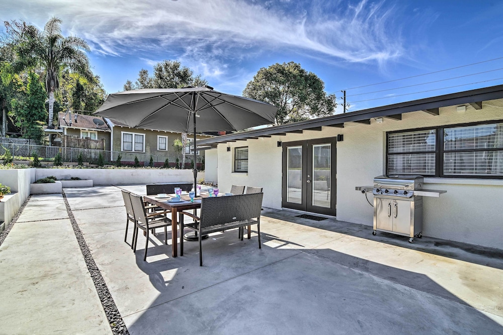 Mid-century Modern Escape in Central Lakeland! view 3