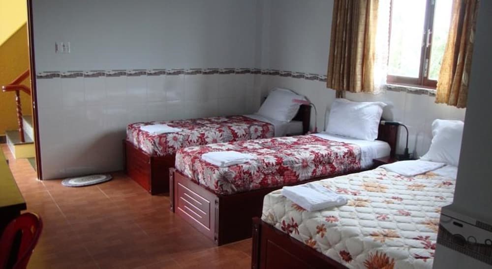 Oasis Hotel