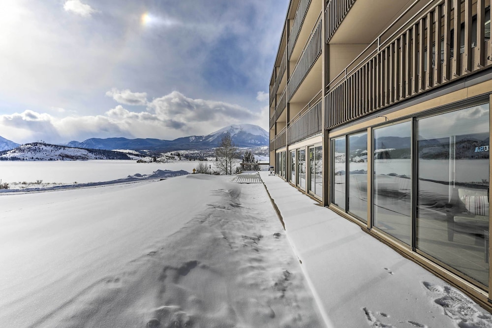 Mtn Views & Hot Tub Access: Lake Dillon Retreat view 5
