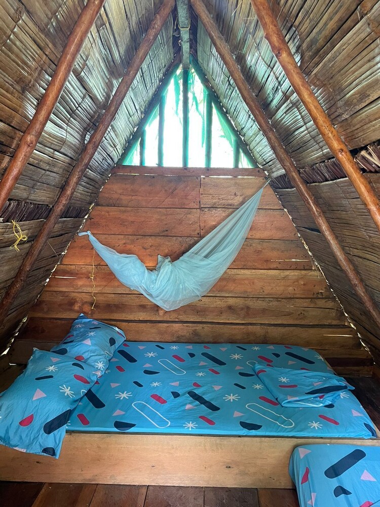 Wira Pora Hostal