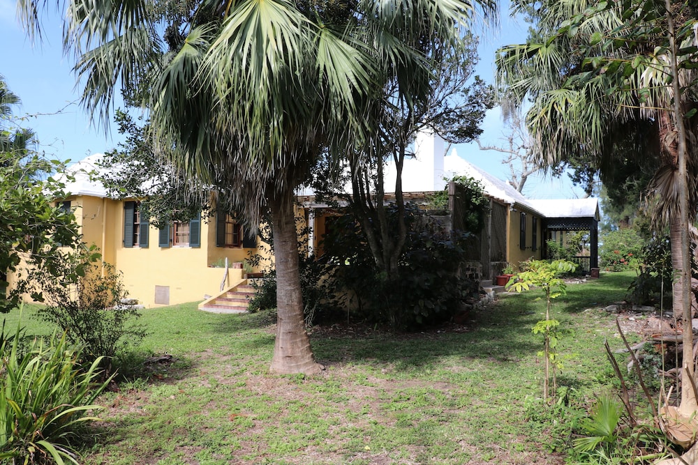 Bermuda Vacations - Belfield Beach Estate - Property Image 1