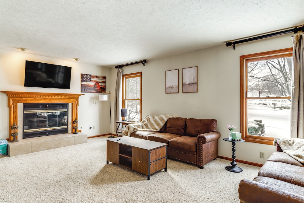 Family Retreat in Beavercreek Area w/ Large Yard!