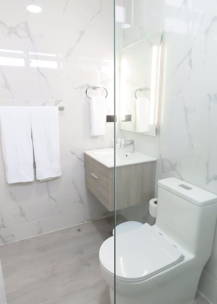 The Towers G406 NOK Fantastic 2BR Apartment by Vistacana Rentals