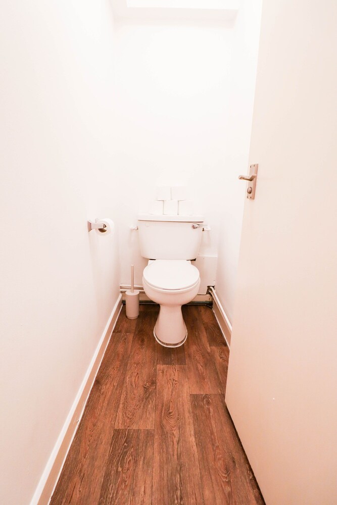 Gorgeous 3 Bedroom Hampstead Property