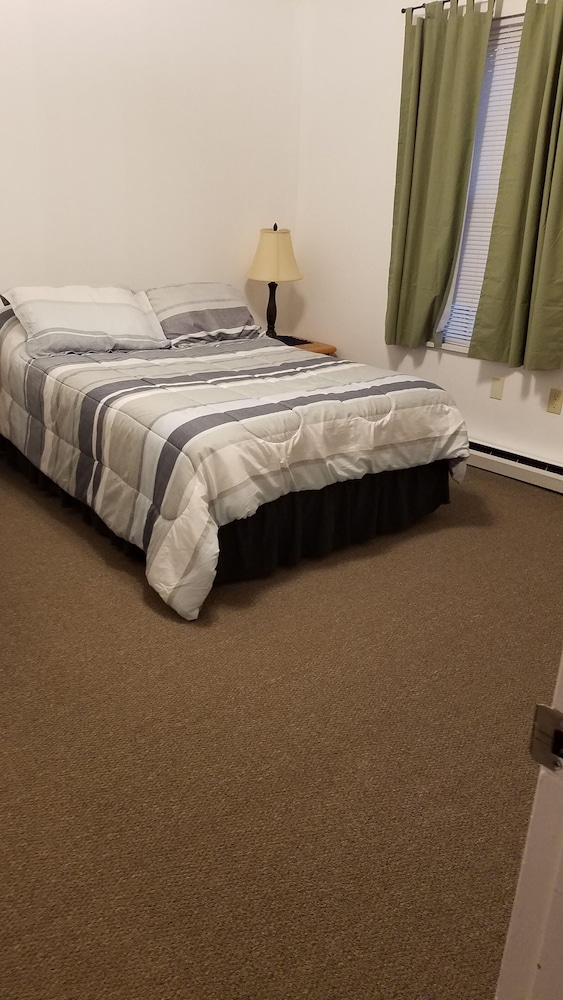Becket Motel
