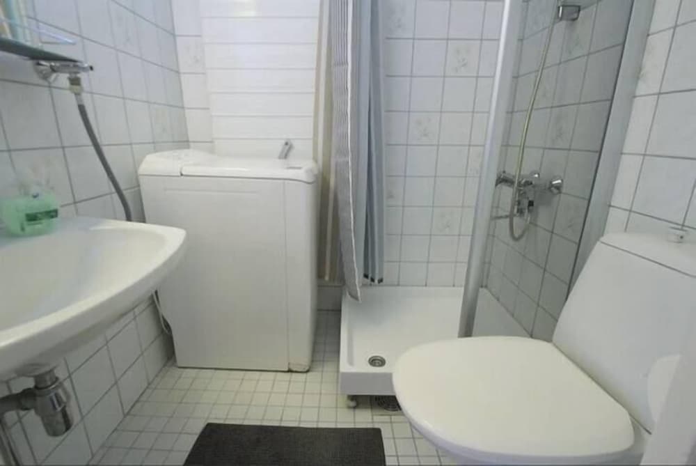 Nice 1BR home At The Heart Of Helsinki view 5