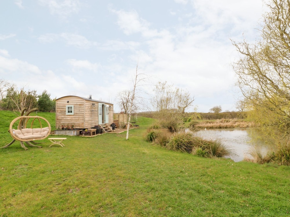 Herbie's Shepherds Hut at Shepherds Lodge