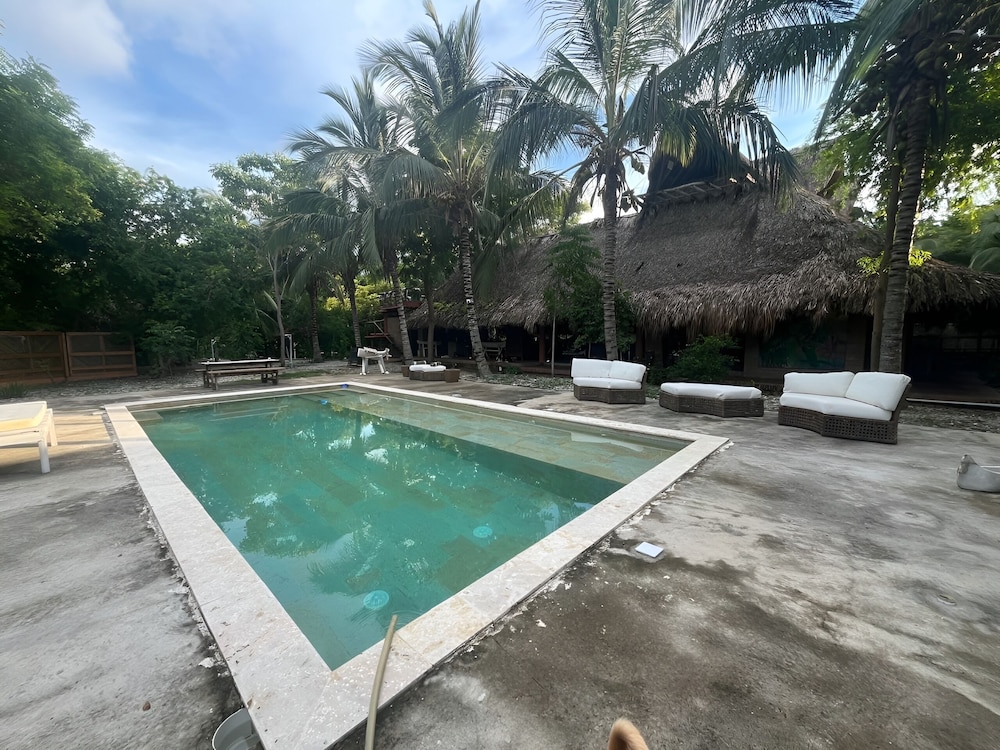 Mahanaim Beach House 20 min from CTG