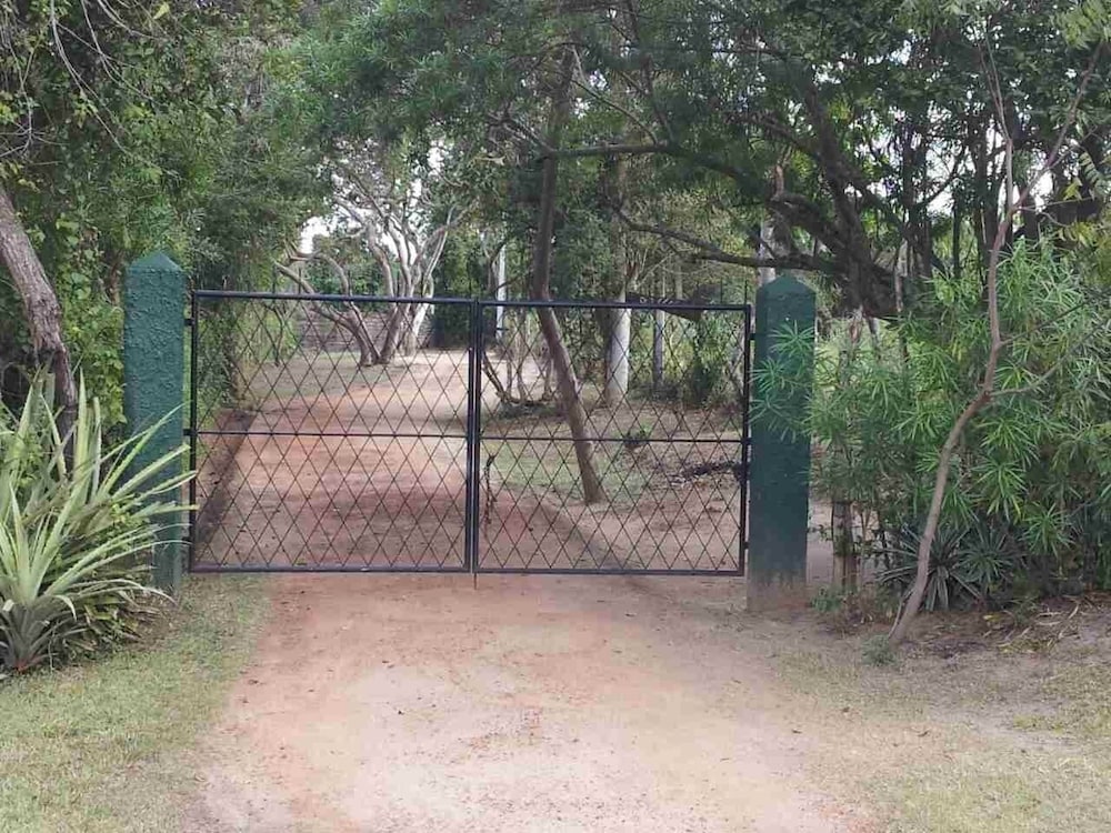Captains Bird Safari Lodge