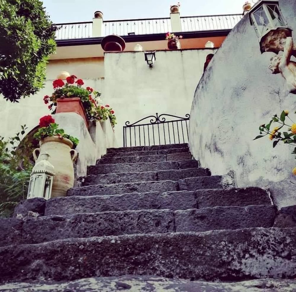 Petralava Etna B&B