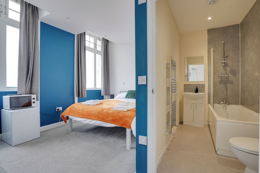 Homesly Guest Rooms - Self Checkin