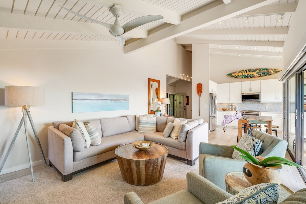 Extraordinary Molokini Views, Spectacular Renovation, New Split AC, Ocean Views!