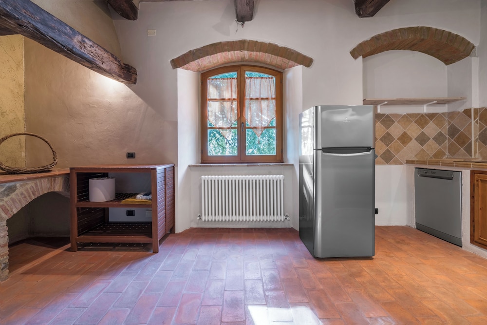 Le Fonti Apartments With Ac Near Siena