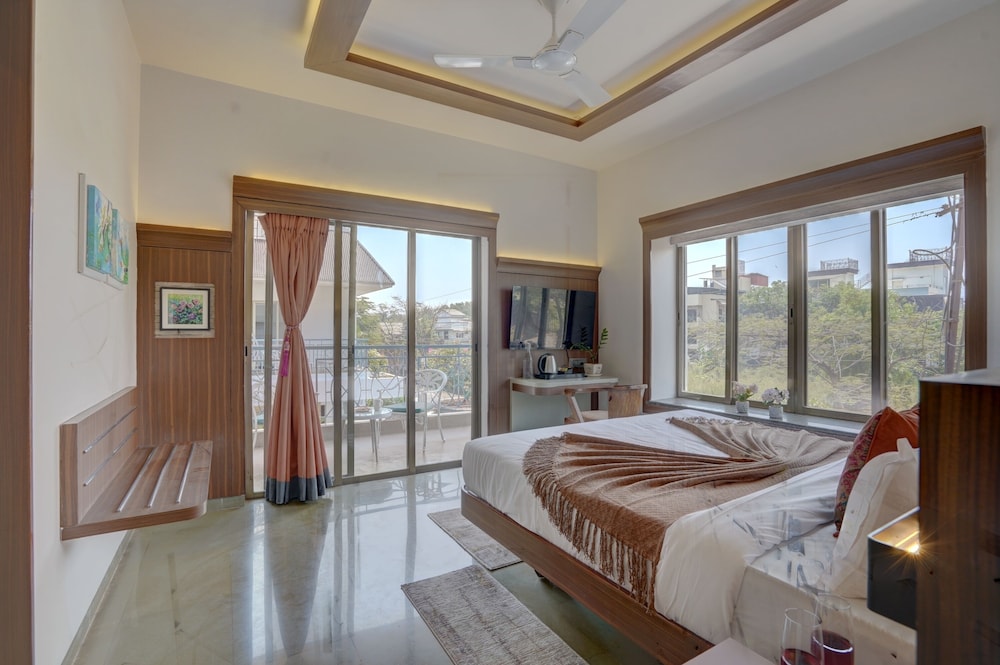 Alaya Stays Adarsh Villa 3 BHK
