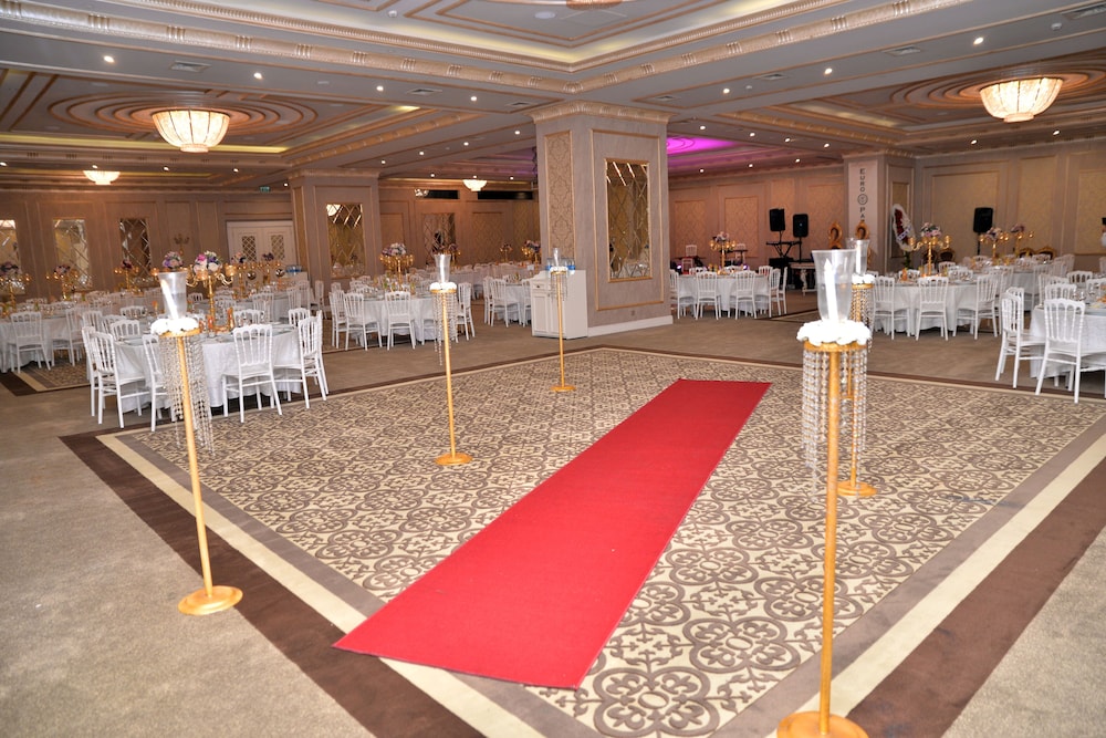 Euro Park Hotel - Image 30