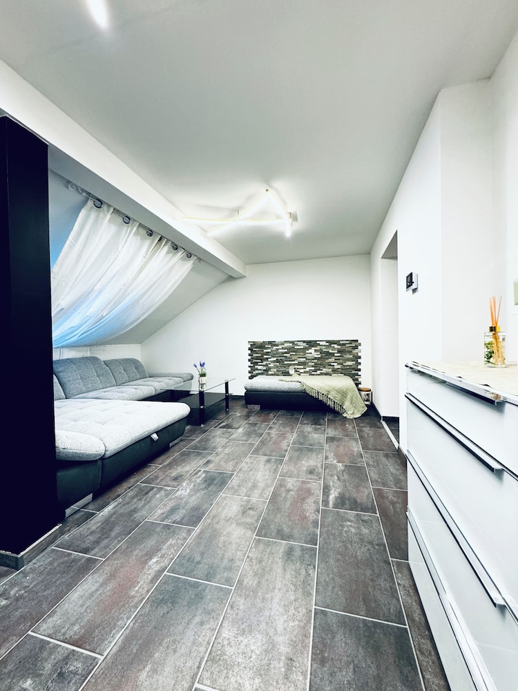 2BR 1LR Apartment for 5 Peaceful Stay
