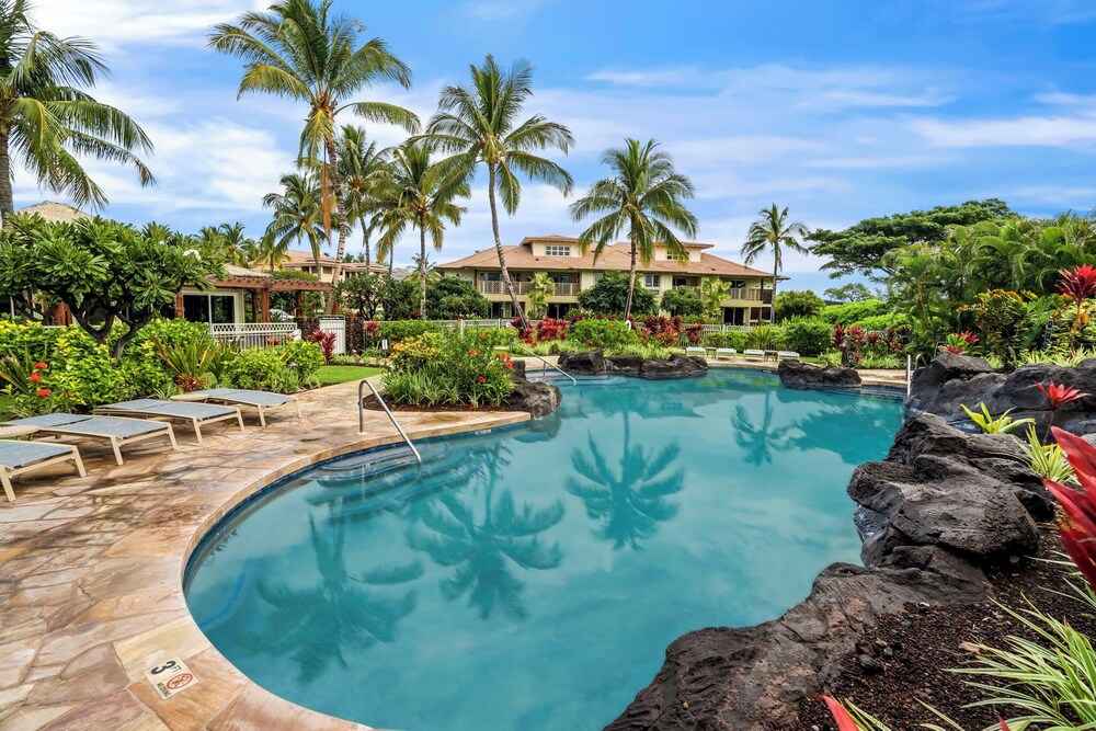 Golf View Villa - Concierge, Pools, Walk to Beach, Shops & Restaurants - Vrkcv