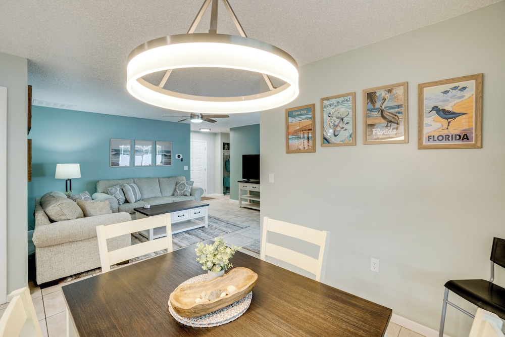 3 Mi to Manasota Key: Stylish Single-story Home!