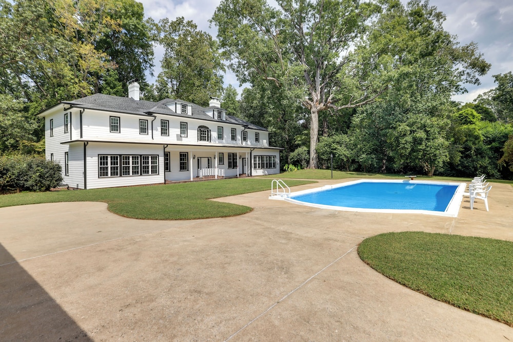 Westwind Estate Apt 6 Mi to Dtwn Spartanburg