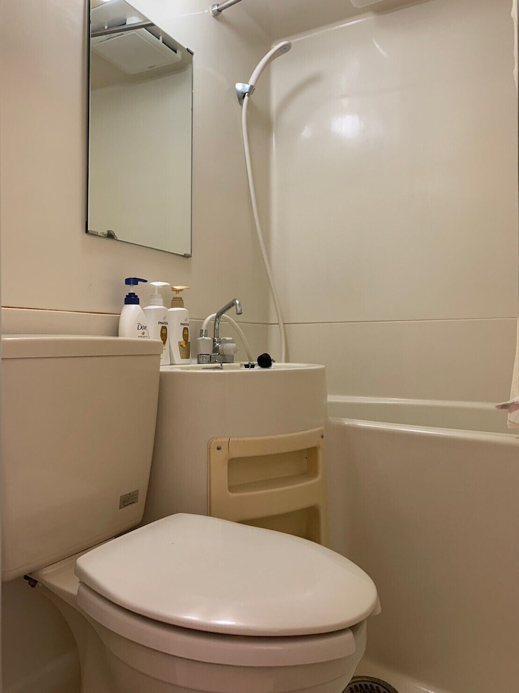 2 Double Bed Heart of Shibuya Up to 4ppl