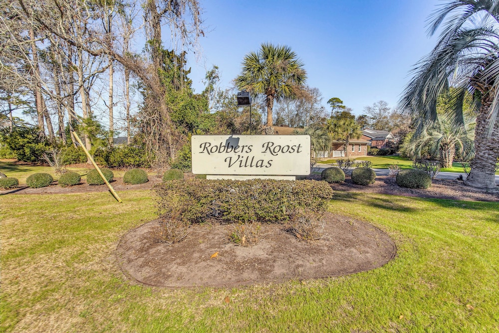 1 Mi to Ocean: Condo in North Myrtle Beach
